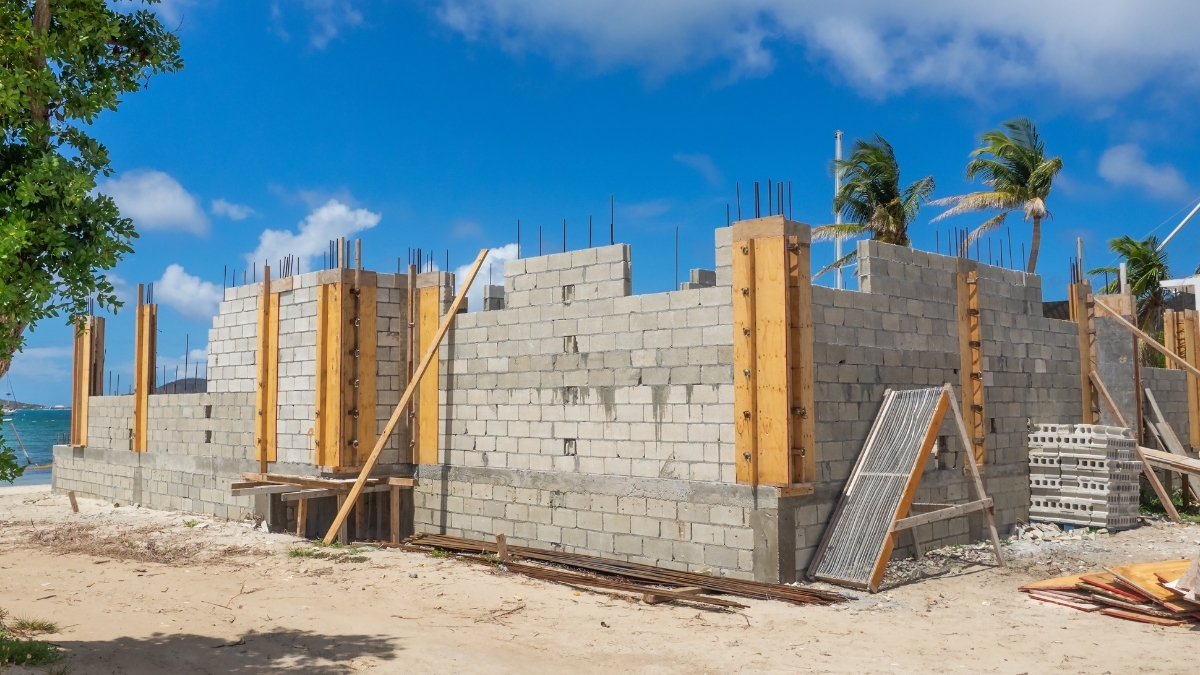 Building with AAC Blocks: Insights on Cement Compatibility and House Construction